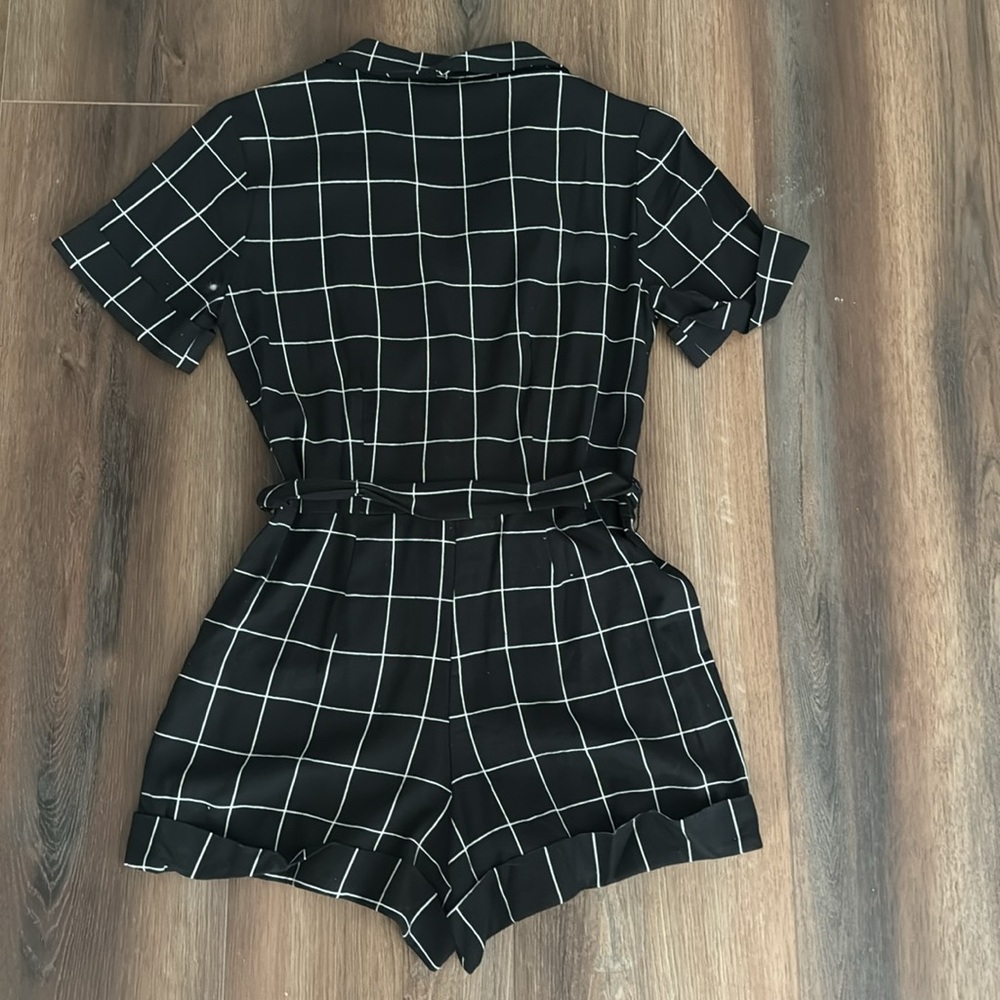 Cuffed Grid Print Romper from Forever 21 - Picture 5 of 5